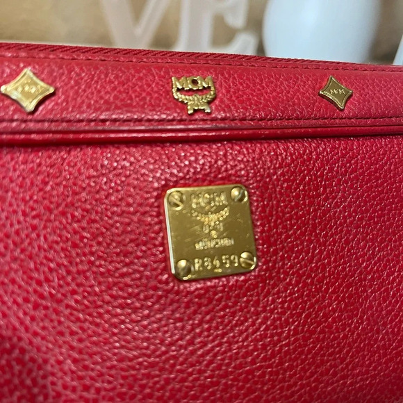 MCM Long Zippered Wallet - Picture 4 of 13